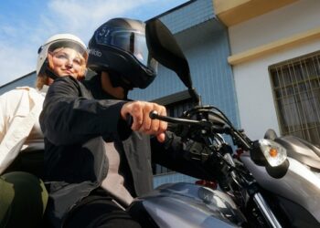 Motociclistam protestam contra PL que regulamenta serviço dos motoristas de aplicativo em RB