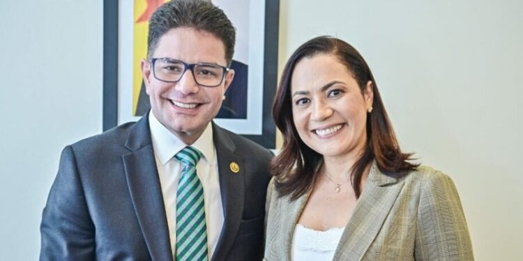 Mailza Assis assume governo do Acre em abril após renúncia de Gladson