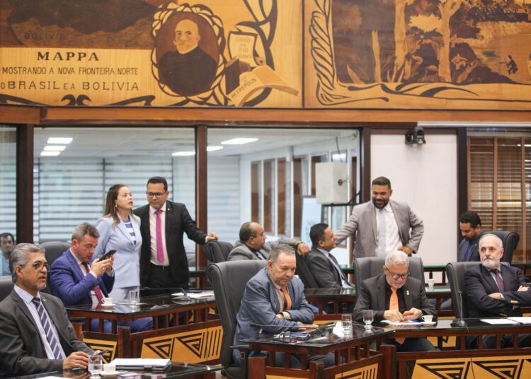 Ano eleitoral reacende debate sobre os gastos de cerca de R$ 640 milhões da Assembleia do Acre