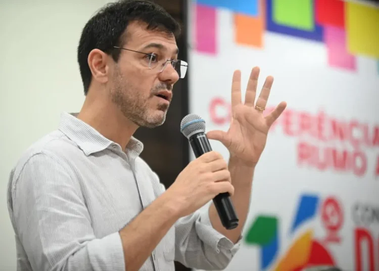 “Eu adoraria que fosse uma mulher”: Dr. Thor Dantas sinaliza perfil para vice na disputa pelo governo