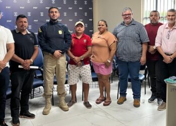Trecho da BR-364 é liberado após reunião entre manifestantes da Cidade do Povo e representantes do poder público