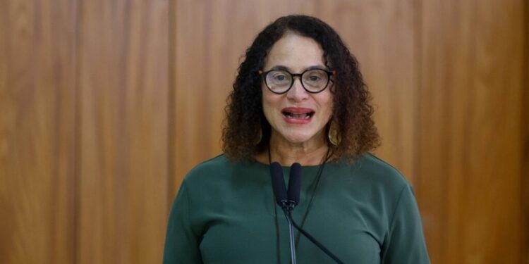 Ministra da Ciência e Tecnologia cumpre agenda no Acre para ampliar acesso a recursos de inovação