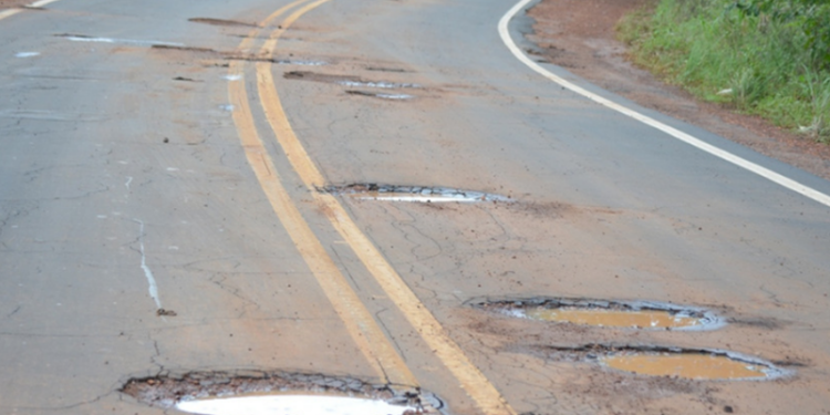 DNIT inicia reparos na BR-364 e promete obras maiores a partir de maio