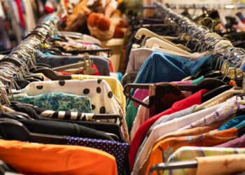 De hobby a negócio: histórias de quem lucra com brechós em Rio Branco