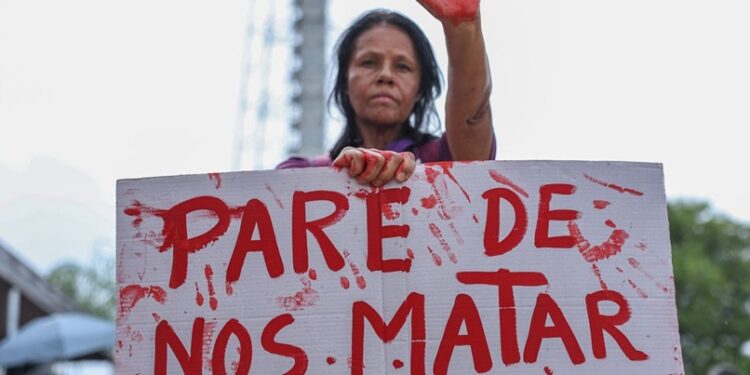 Mulheres negras são maioria das vítimas de feminicídio no país