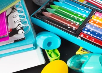 Programa que disponibiza auxílio para a compra de material escolar no Acre terá início nesta segunda-feira (09)