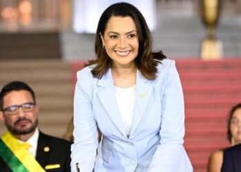 Mailza assume governo do Acre e deve anunciar equipe nos próximos dias