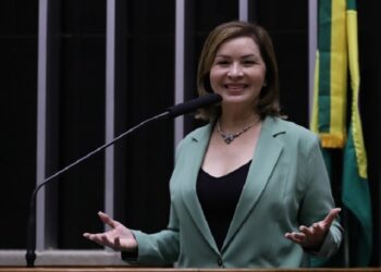 “Tragédia é não ter tempo pra viver”, diz deputada Socorro Neri (PP) sobre escala 6×1