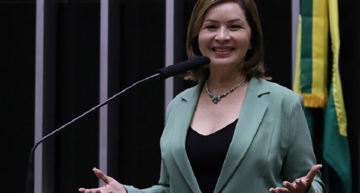 “Tragédia é não ter tempo pra viver”, diz deputada Socorro Neri (PP) sobre escala 6×1