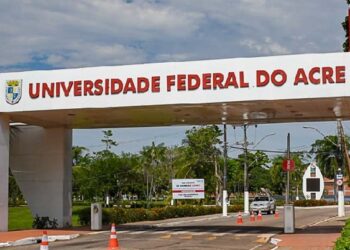 Com salários de até R$ 9 mil, Ufac abre processo seletivo para cadastro reserva de professores substitutos