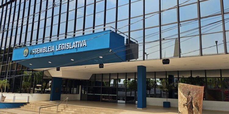 Prazo no limite: proposta a servidores públicos deve ser apresentada nesta quarta-feira (01) na Aleac