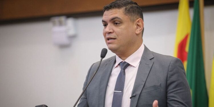 “Não confundam gentileza com submissão”, diz Tio Pablo ao alertar sobre assédio em órgãos públicos