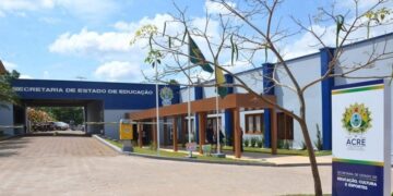 Governo convoca candidatos para entrega de documentos e assinatura de contratos na Educação