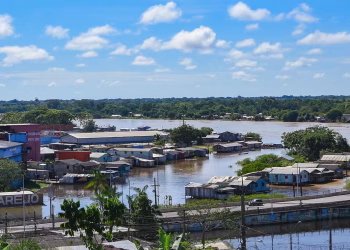 Rio Juruá atinge 14,09 metros e enchente já afeta mais de 28 mil pessoas em Cruzeiro do Sul