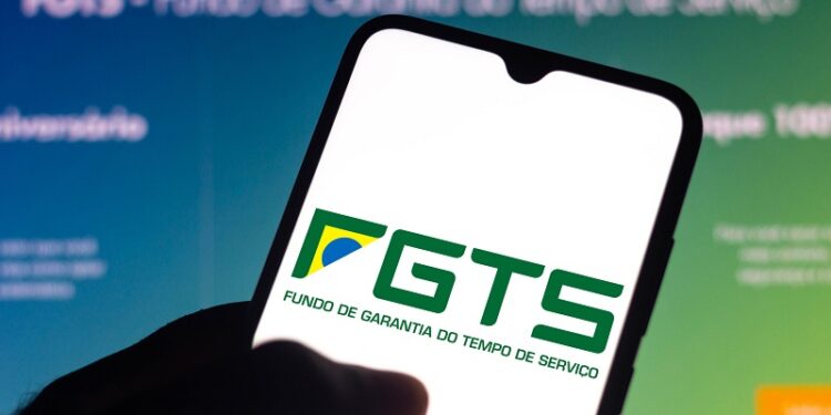 Governo avalia uso do FGTS para quitar dívidas, diz Durigan