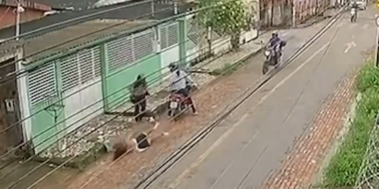 Mulher reage a assalto e entra em luta corporal com suspeita em Rio Branco