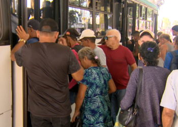 Motoristas de transporte coletivo de Rio Branco ameaçam paralisação por salários atrasados