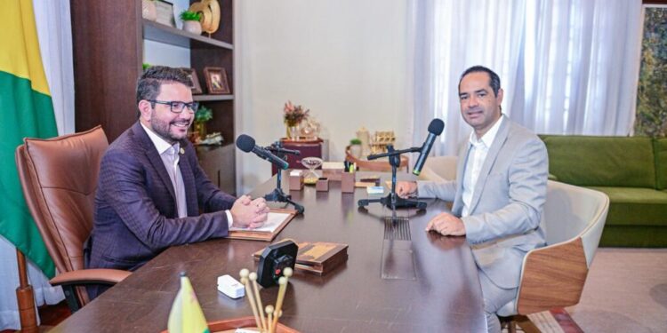 “Quebrei o paradigma de governador com a população”, diz Gladson às vésperas da transmissão do cargo