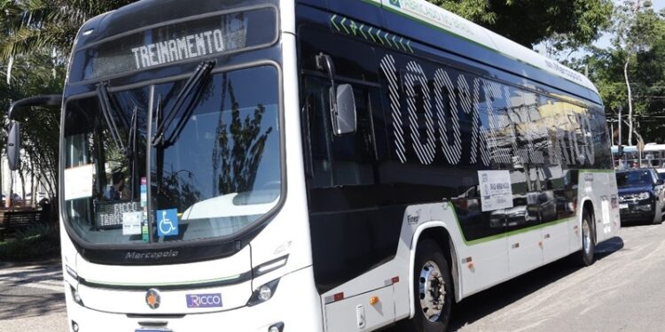 Contrato de R$ 67 milhões garante 51 novos ônibus para o transporte público de Rio Branco