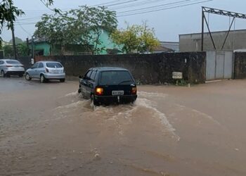 Prefeitura de Rio Branco publica decreto de situação de emergência após enxurradas