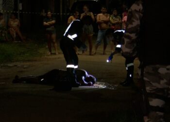 Comerciante é executado a tiros em frente ao próprio estabelecimento na noite de quarta-feira (22) em Rio Branco