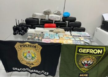 Ação conjunta da Polícia Civil e Gefron desarticula depósito de drogas no bairro Telégrafo, em Cruzeiro do Sul 21 de abril de 2026 Marcelo Torres Notícias 