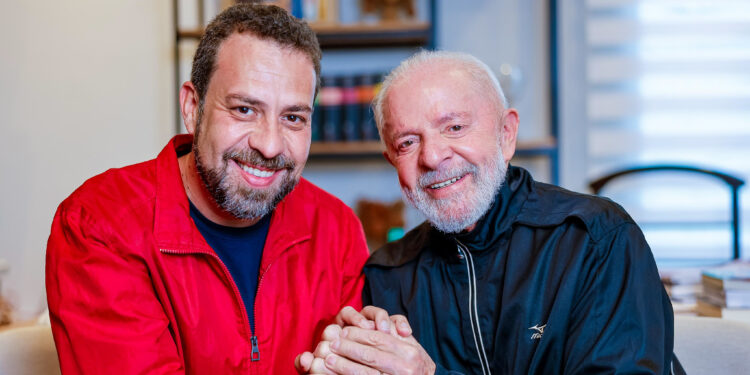 “No Acre, não tem comparação”, diz Boulos ao comparar Lula e Bolsonaro