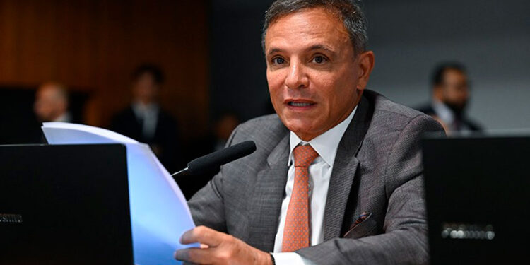 Comissão do Senado aprova projeto de Marcio Bittar que permite gravar conversas entre presos e advogados sob suspeita