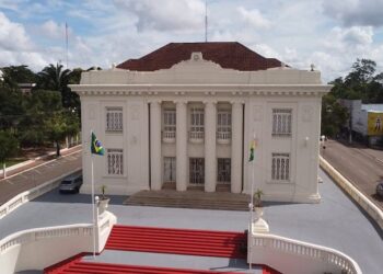 Governadora Mailza Assis define nomes e recompõe cargos na gestão estadual