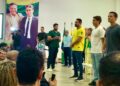 Nikolas Ferreira chega ao auditório da Uninorte para última agenda no Acre