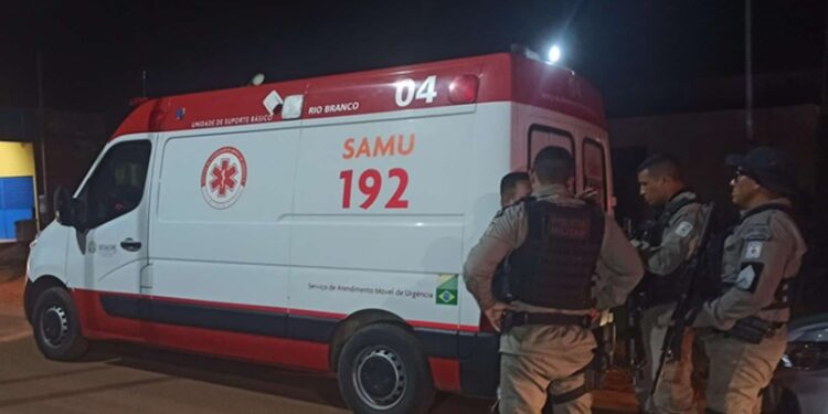 Motociclista morre e outro fica em estado grave após colisão com caminhão na Rodovia AC-10 em Rio Branco