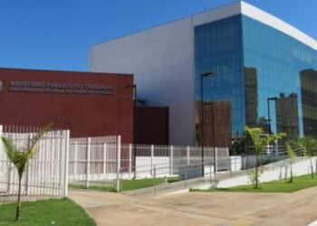 Ministério do Trabalho multa Ricco Transportes devido atraso de salários e não pagamento de FGTS em Rio Branco