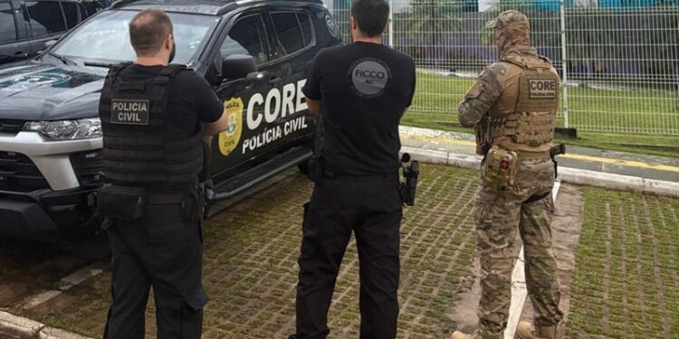 Operação com atuação da Polícia Civil do Acre apreendeu cerca de 350 kg de cocaína em três estados