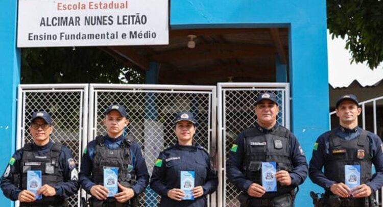 Escolas de Rio Branco recebem reforço policial durante suspensão das aulas
