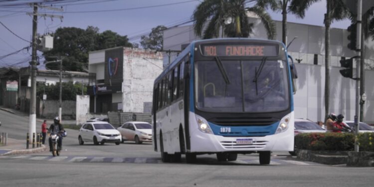 Linhas de ônibus passam a operar com novos trajetos em Rio Branco; confira