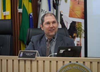 Joabe Lira diz que sessão foi encerrada após atraso de vereadores e nega isolamento político na Câmara