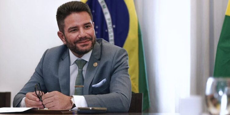 Gladson Camelí volta a ser julgado no STJ nesta quarta-feira (6)