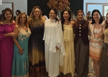 SESSENTOU, com muita elegância, beleza e sabedoria.