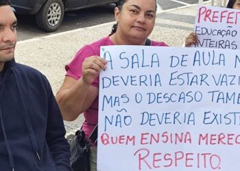 Greve na Educação municipal paralisa 58 escolas em Rio Branco, diz sindicato