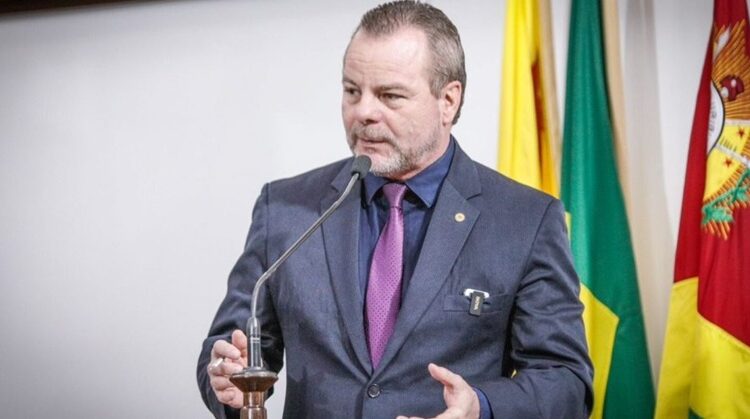 Após ataque no Instituto São José, deputado propõe indenização de R$ 100 mil às famílias das vítimas