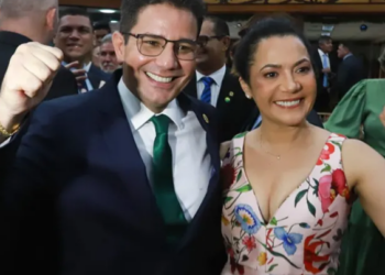 “Nossa confiança segue inabalável”, afirma Mailza Assis em apoio a Gladson Camelí