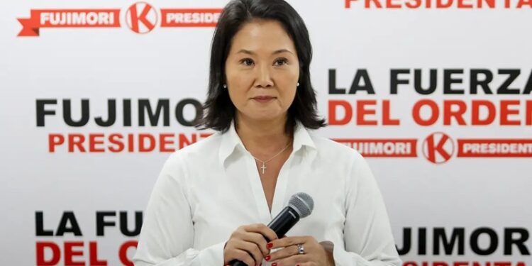 Após longa apuração, Keiko Fujimori é eleita presidente no Peru