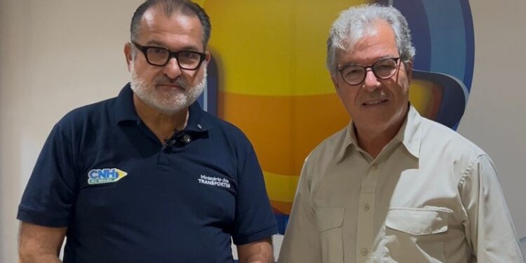 Jorge Viana defende união política para avançar em obras nas estradas do Acre durante agenda com ministro dos Transportes