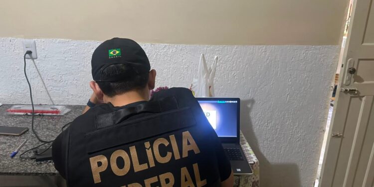 Operação Desmascarados: PF mira grupos de mensagens que compartilham abuso infantojuvenil