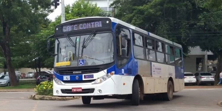 Prefeitura de Rio Branco recorre de bloqueio à Ricco Transportes e oposição acusa prefeito de proteger empresa