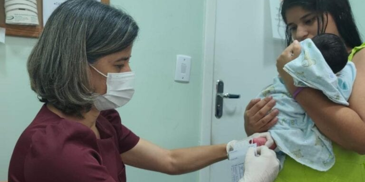 Sesacre reforça a importância do Teste do Pezinho e destaca os avanços da triagem neonatal no Acre