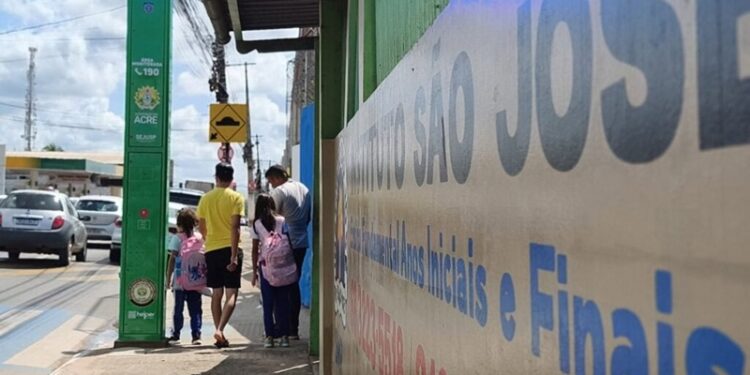 Com reconhecimento facial, posto eletrônico é instalado em frente ao Instituto São José