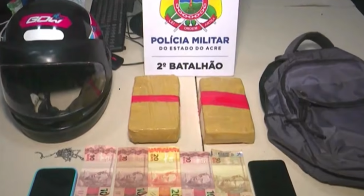 Jovem de 18 anos é detido com mochila carregada de cocaína nesta quinta-feira (11) em Rio Branco