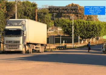 Idoso de 86 anos é atropelado por carreta na BR-364 e fica ferido no Bujari