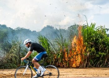 Acreano conquista primeiro lugar no Prêmio Dom Phillips com registro da crise climática no Juruá